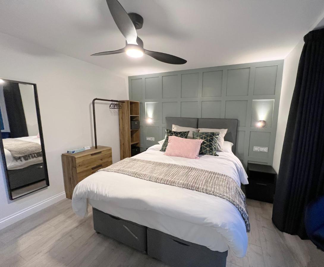 United Home B&B Salford  Buitenkant foto