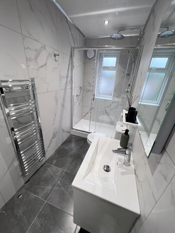 United Home B&B Salford  Buitenkant foto