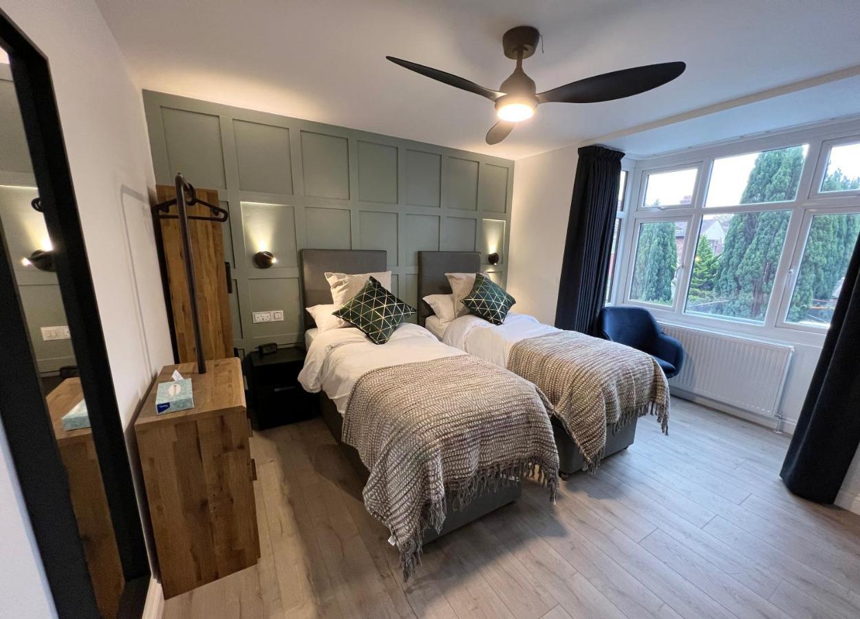 United Home B&B Salford  Buitenkant foto